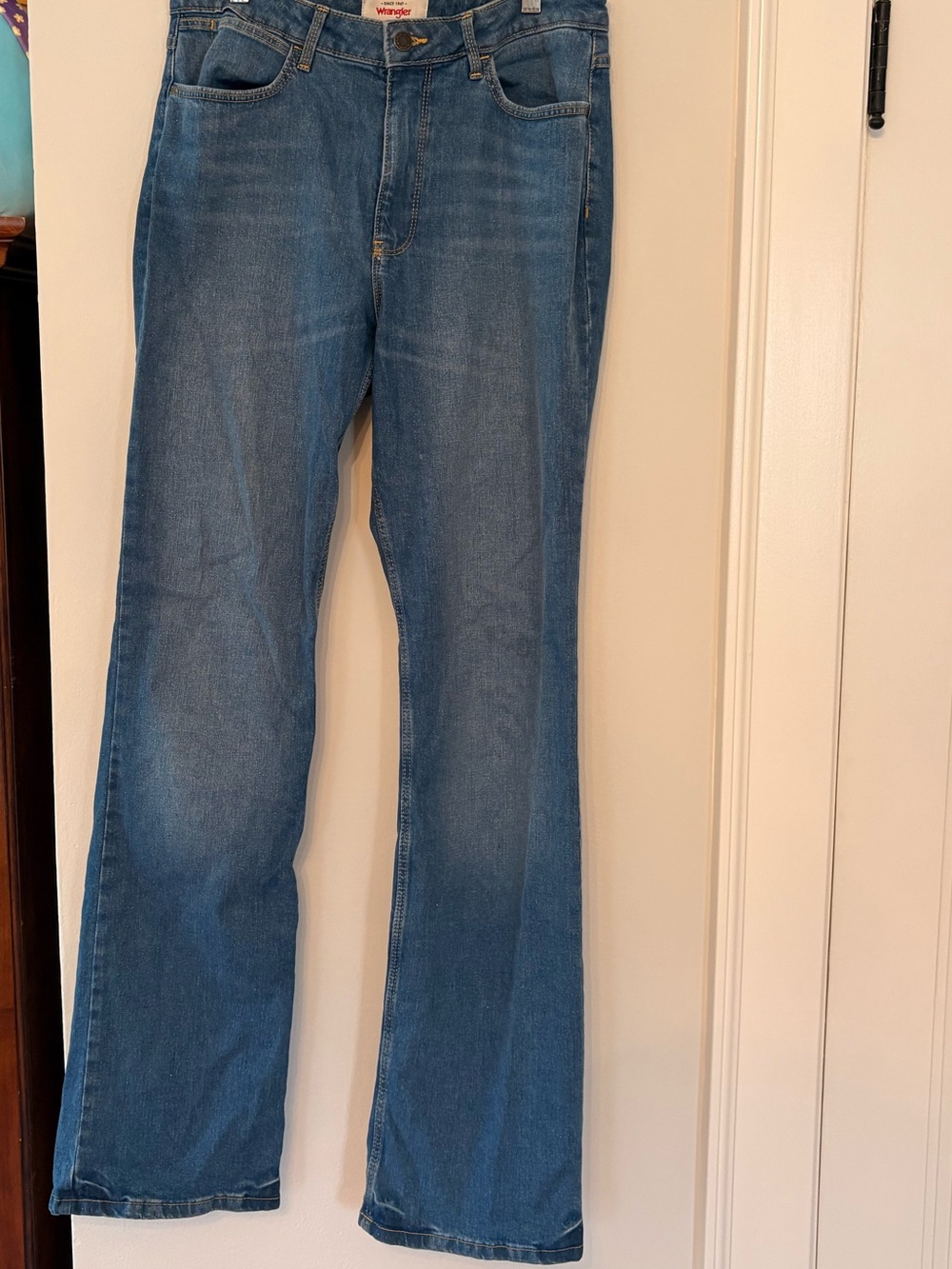 Wrangler Women's Medium Blue Flare Jeans